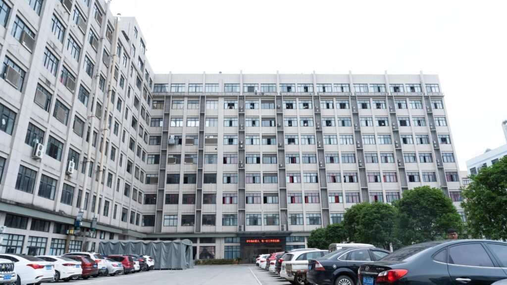 o1cn01dn0x0a1p4ucggp4bb !!2208393731787 0 cbucrm.jpg q75.jpg